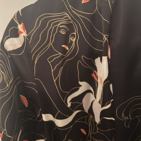 Kimono Style Robe - Black Patterned - Picture 2 of 2